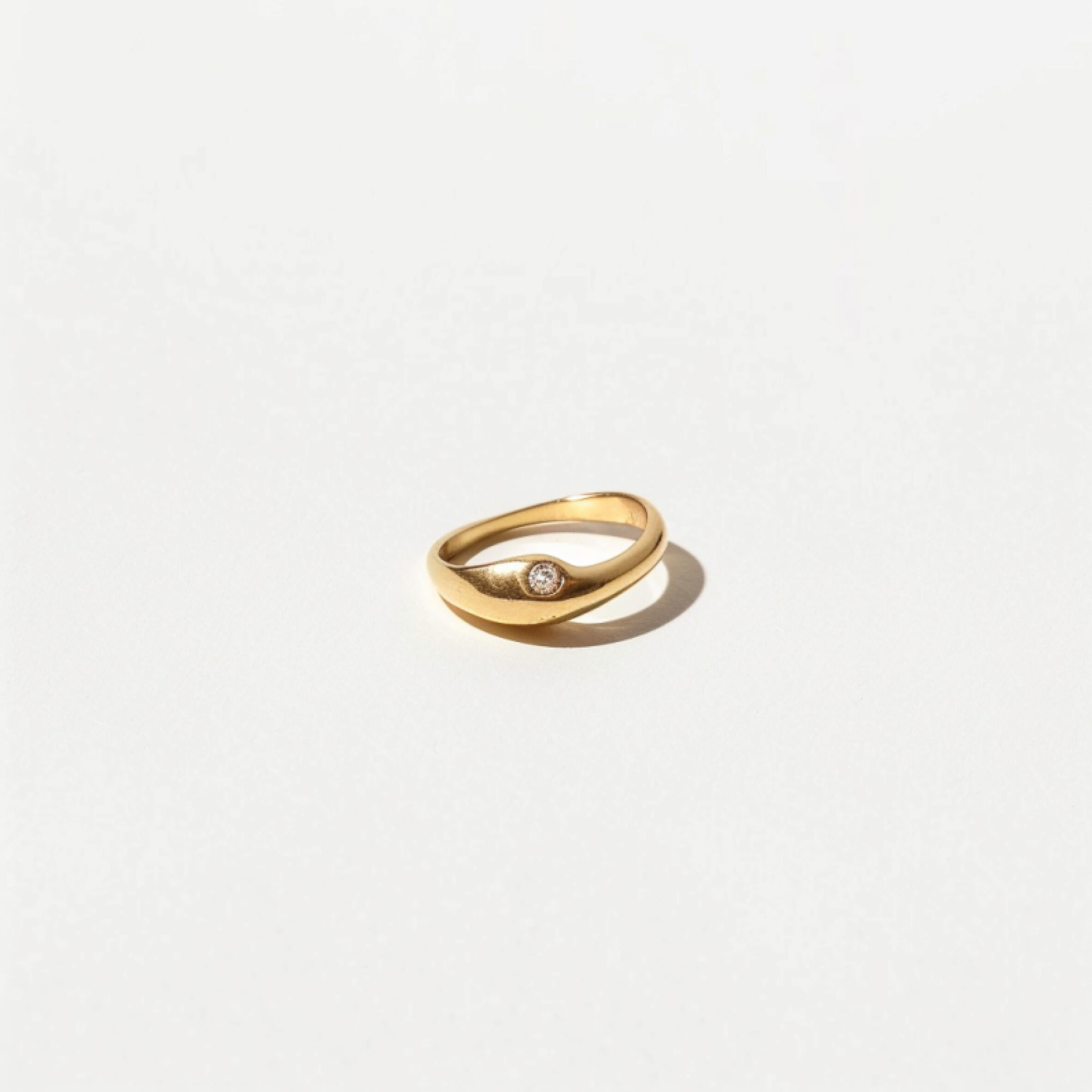 Elegant Gold Ring